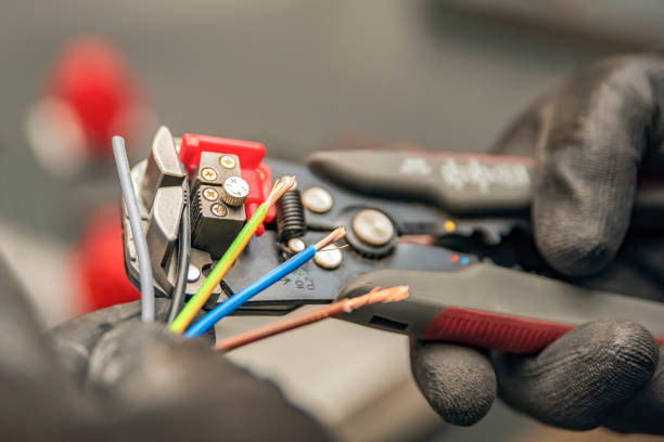 Best Commercial Electrician Services  in Manatee Road, FL